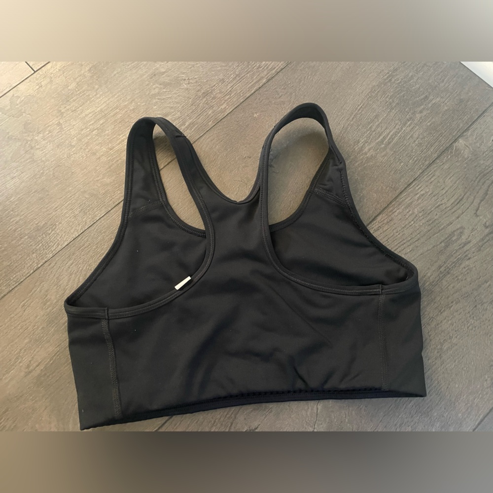 NIKE drift sports bra medium in black no padding like new! - Picture 4 of 4